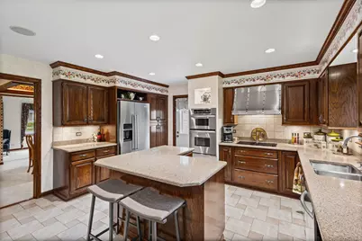 1227 S Highland Avenue, Arlington Heights, IL 60005 - Photo 5