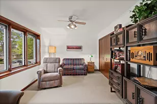 1227 S Highland Ave, Arlington Heights, IL 60005 - Photo 23