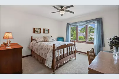 1227 S Highland Avenue, Arlington Heights, IL 60005 - Photo 21