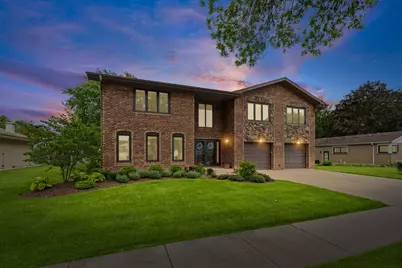 1227 S Highland Avenue, Arlington Heights, IL 60005 - Photo 1
