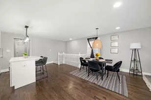 819 E 98th Pl, Chicago, IL 60628 - Photo 11