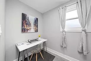 819 E 98th Pl, Chicago, IL 60628 - Photo 25