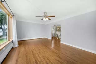 7826 Natchez Ave, Burbank, IL 60459 - Photo 3