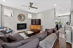 1409 N Burling St, Chicago, IL 60610 - Photo 11