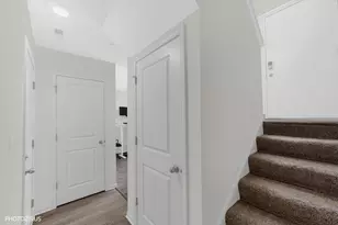 1271 Catalina Ct., Schaumburg, IL 60173 - Photo 13