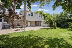 219 W Appletree Ln, Arlington Heights, IL 60004 - Photo 25