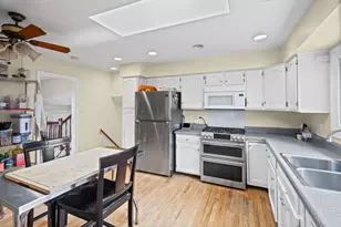 219 W Appletree Ln, Arlington Heights, IL 60004 - Photo 11
