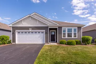 833 Americana Ave, Pingree Grove, IL 60140 - Photo 1