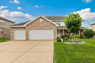 820 Karen Ln, New Lenox, IL 60451 - Photo 1