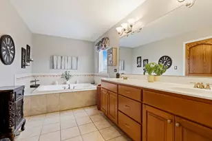 820 Karen Ln, New Lenox, IL 60451 - Photo 15