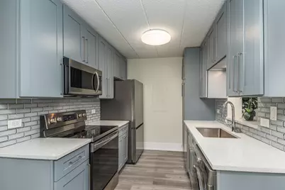 637 E Woodland Park Avenue #402, Chicago, IL 60616 - Photo 7