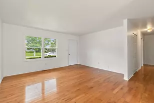 4905 Prairie Ave, McHenry, IL 60050 - Photo 3