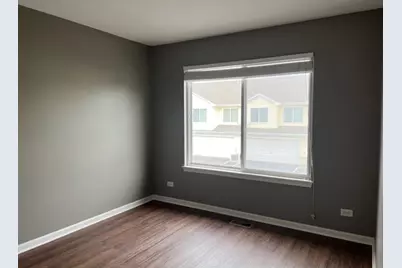 616 Lincoln Station Drive, Oswego, IL 60543 - Photo 13