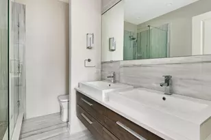 6911 N Western Ave, Chicago, IL 60645 - Photo 15
