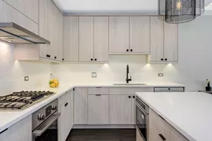 6911 N Western Ave, Chicago, IL 60645 - Photo 25