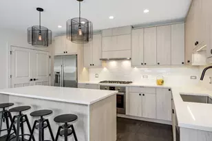 6911 N Western Ave, Chicago, IL 60645 - Photo 23