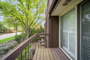 1617 Winnetka Rd, Glenview, IL 60025 - Photo 15