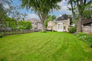 184 N Kenilworth Ave, Glen Ellyn, IL 60137 - Photo 35