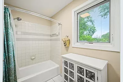 184 N Kenilworth Avenue, Glen Ellyn, IL 60137 - Photo 27