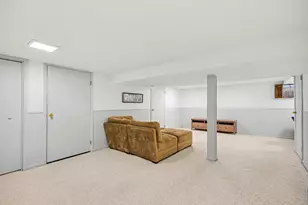 184 N Kenilworth Ave, Glen Ellyn, IL 60137 - Photo 29