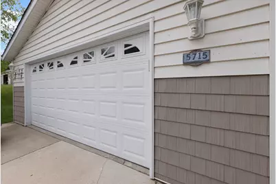 5715 Cypress Lane, Machesney Park, IL 61115 - Photo 19