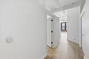 124 W Polk St, Chicago, IL 60605 - Photo 17