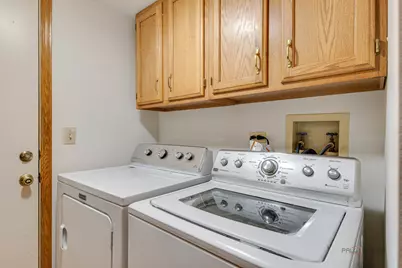 590 Hapsfield Lane, Buffalo Grove, IL 60089 - Photo 17