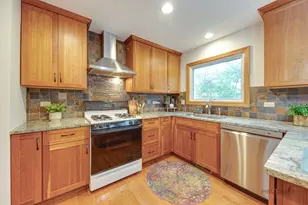 590 Hapsfield Ln, Buffalo Grove, IL 60089 - Photo 11