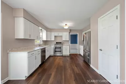 907 Secretariat Drive, Naperville, IL 60540 - Photo 11
