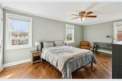8646 Harms Road, Skokie, IL 60077 - Photo 9
