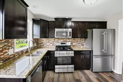 7450 Astor Avenue, Hanover Park, IL 60133 - Photo 3