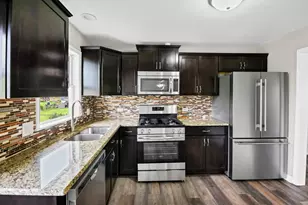 7450 Astor Ave, Hanover Park, IL 60133 - Photo 3