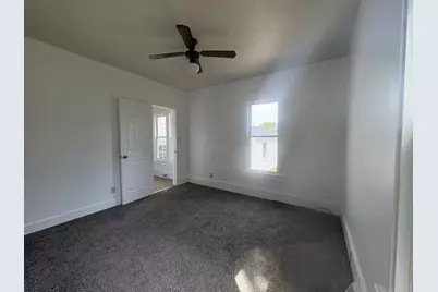 302 Oak Street, Earlville, IL 60518 - Photo 11