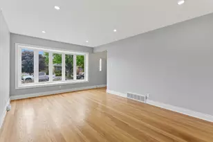 6022 W 64th St, Chicago, IL 60638 - Photo 7