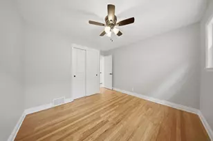 6022 W 64th St, Chicago, IL 60638 - Photo 13
