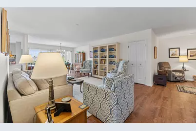 3100 Lexington Lane #201, Glenview, IL 60026 - Photo 3