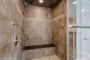 714 Thomas Ct, Libertyville, IL 60048 - Photo 31