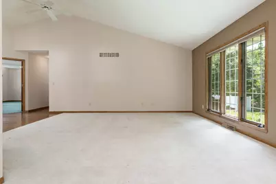 1350 Featherstone Road, Rockford, IL 61107 - Photo 9