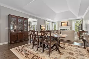 145 S Bradford Ct, Lake Forest, IL 60045 - Photo 5