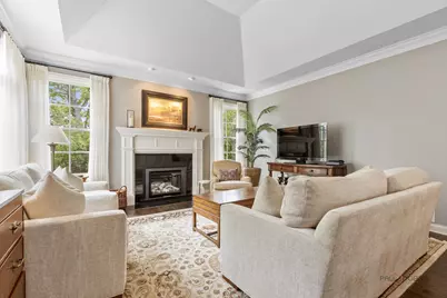 145 S Bradford Court, Lake Forest, IL 60045 - Photo 7
