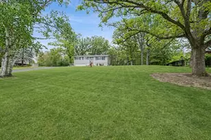 W6086 Water Tower Pl, Walworth, WI 53184 - Photo 19