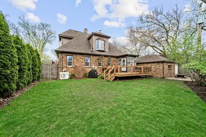 397 S Holly Avenue, Elmhurst, IL 60126 - Photo 21