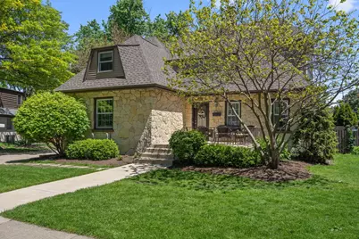 397 S Holly Avenue, Elmhurst, IL 60126 - Photo 1