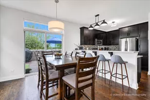 5642 N Lockwood Ave, Chicago, IL 60646 - Photo 9
