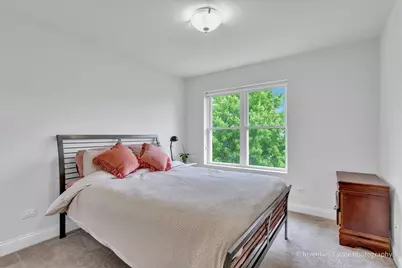 5642 N Lockwood Avenue, Chicago, IL 60646 - Photo 13