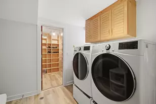 1055 Hillcrest Ave, Highland Park, IL 60035 - Photo 17