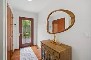 1055 Hillcrest Ave, Highland Park, IL 60035 - Photo 3