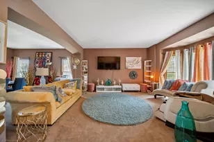 26200 W Chatham Dr, Plainfield, IL 60585 - Photo 5
