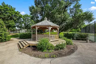 6018 E Lake Dr, Lisle, IL 60532 - Photo 25