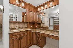 200 E Delaware Pl, Chicago, IL 60611 - Photo 33